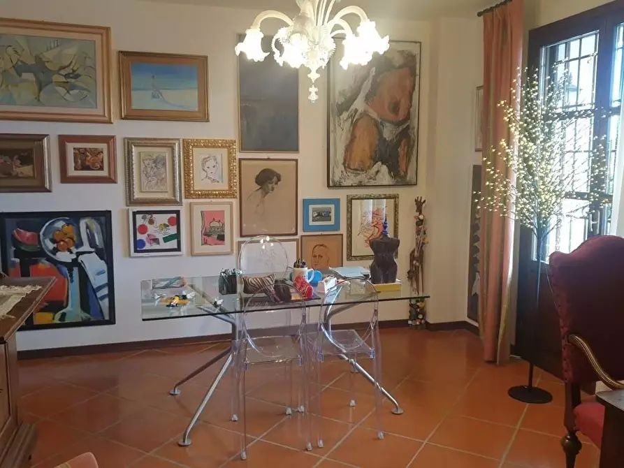 Immagine 4 di Villa in vendita  a Cecina