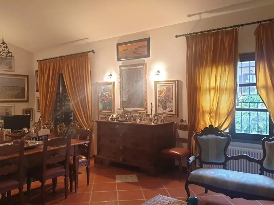 Immagine 3 di Villa in vendita  a Cecina
