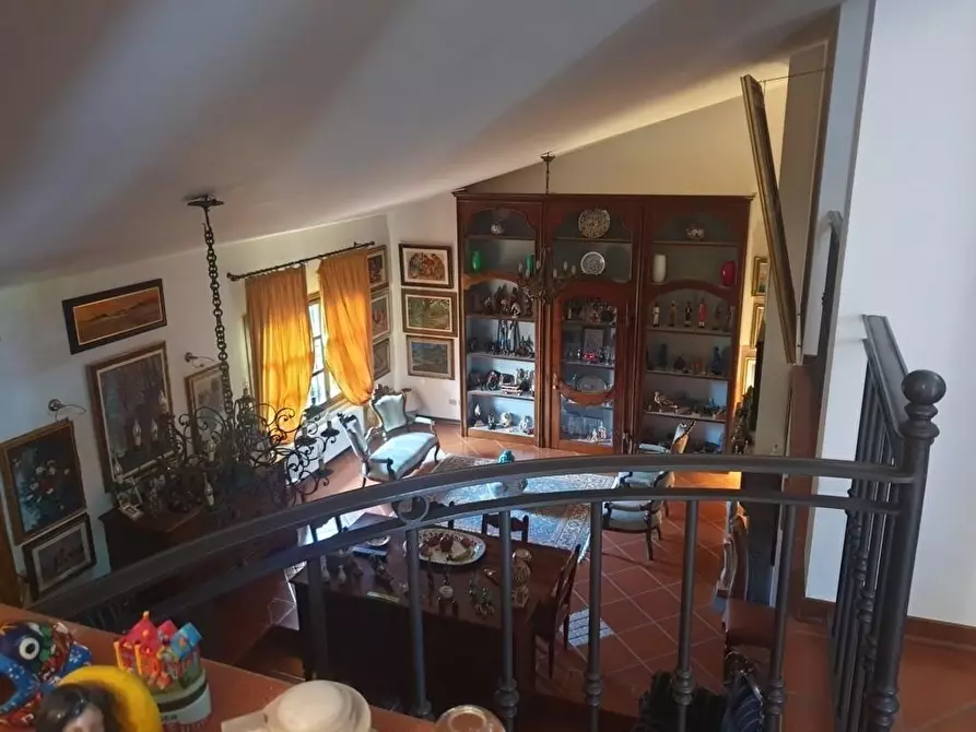 Immagine 11 di Villa in vendita  a Cecina