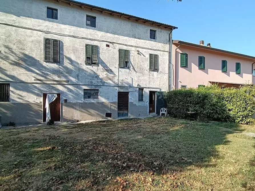 Immagine 2 di Porzione di casa in vendita  a San Giuliano Terme