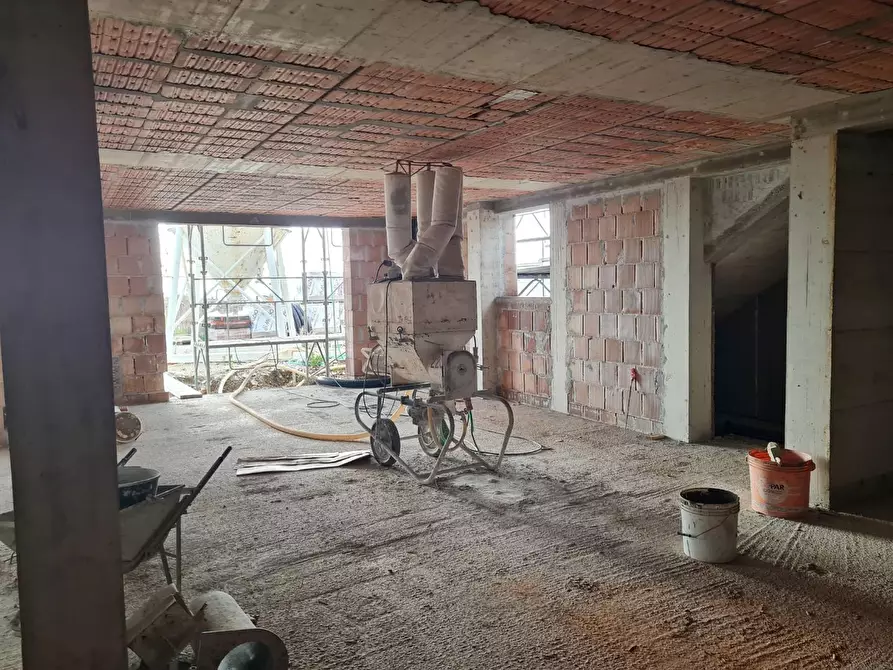 Immagine 4 di Casa bifamiliare in vendita  a Piombino