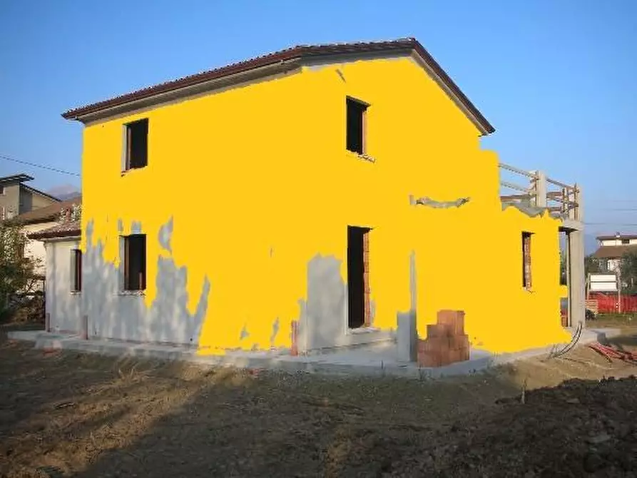 Immagine 6 di Villa in vendita  a Ortonovo