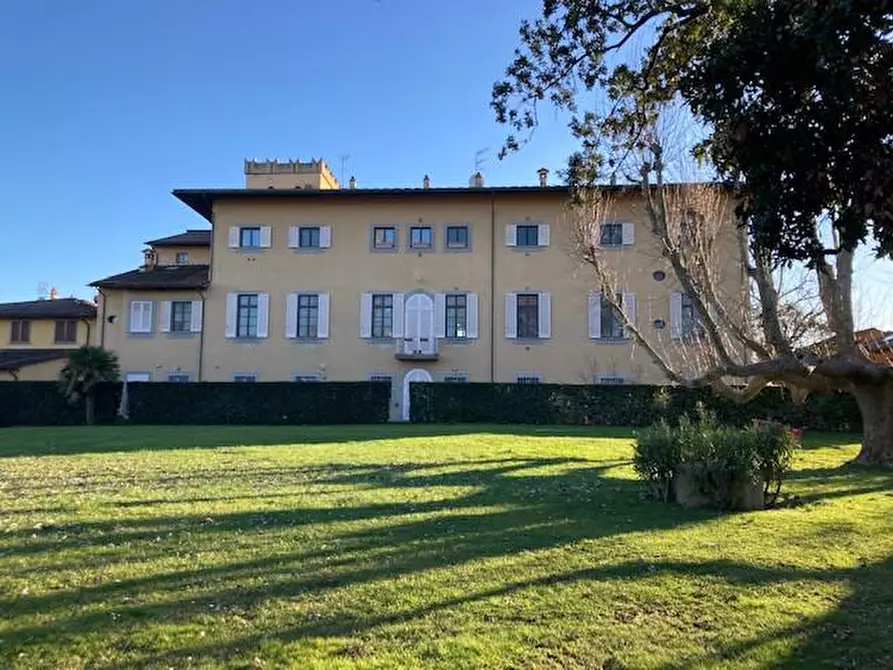 Immagine 22 di Appartamento in vendita  a Pontedera