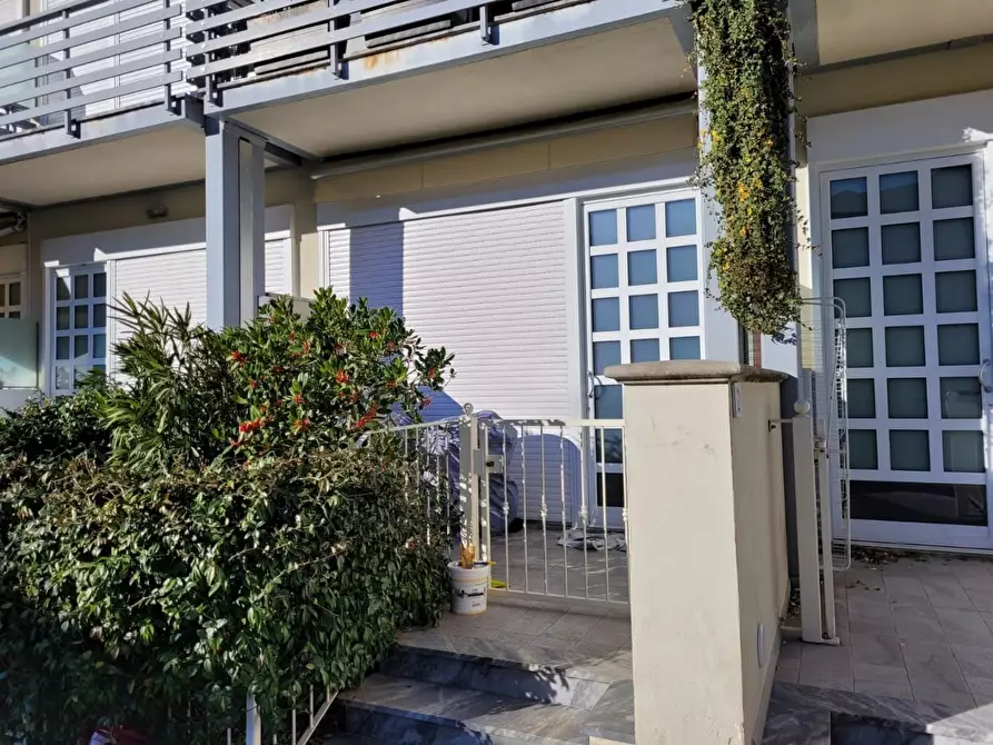 Immagine 13 di Appartamento in affitto  a Pisa