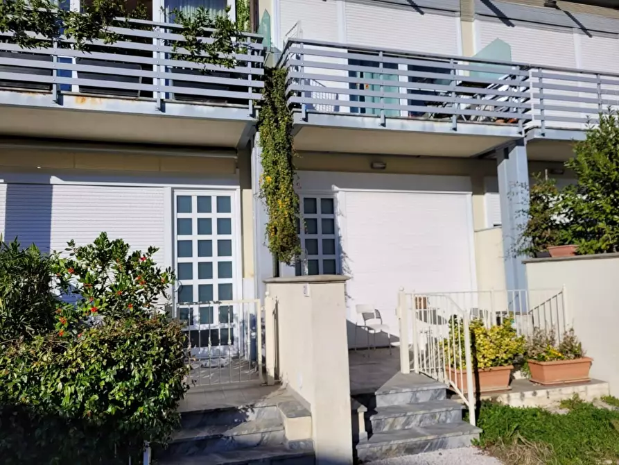 Immagine 11 di Appartamento in affitto  a Pisa