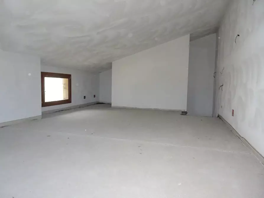 Immagine 8 di Appartamento in vendita  a Montopoli In Val D'arno