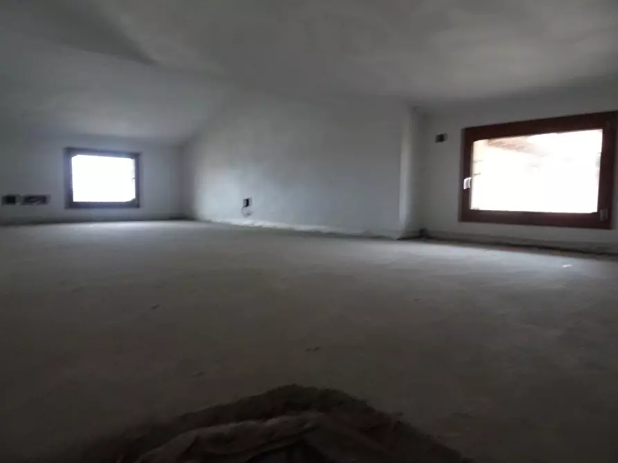 Immagine 5 di Appartamento in vendita  a Montopoli In Val D'arno