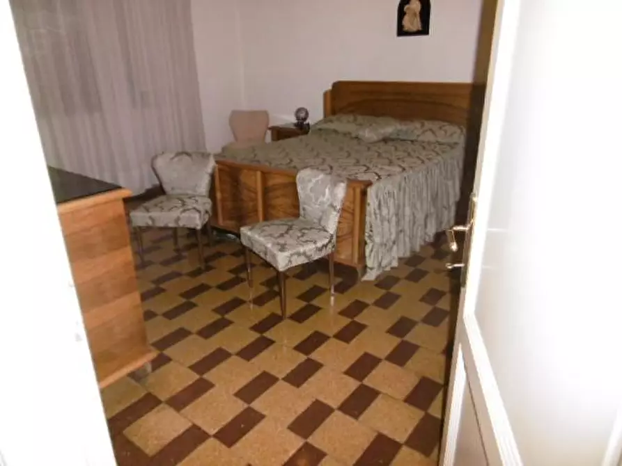 Immagine 6 di Villa in vendita  a Empoli