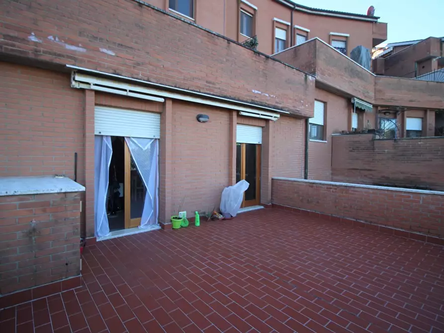 Immagine 9 di Appartamento in affitto  a Siena