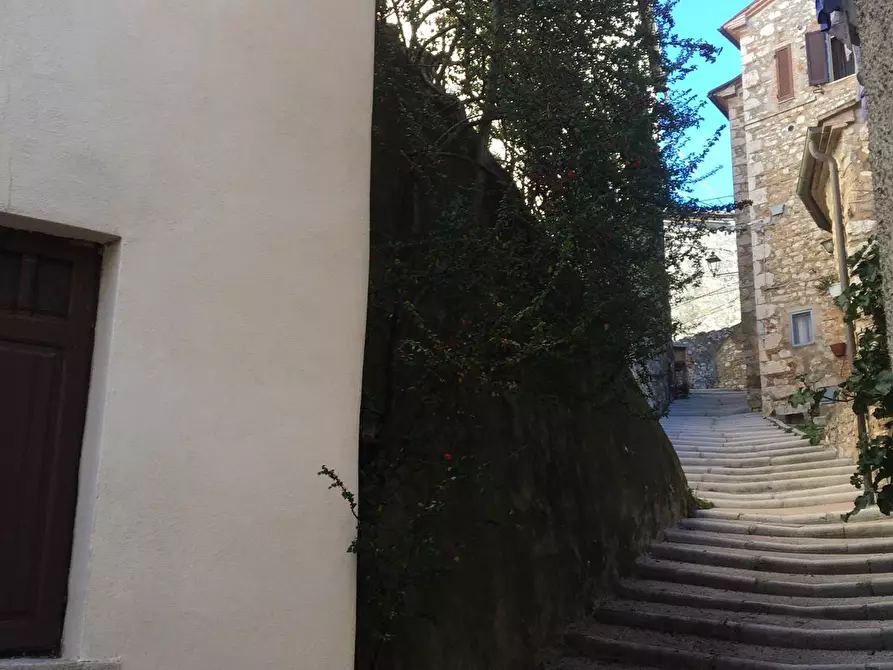 Immagine 13 di Appartamento in vendita  a Semproniano