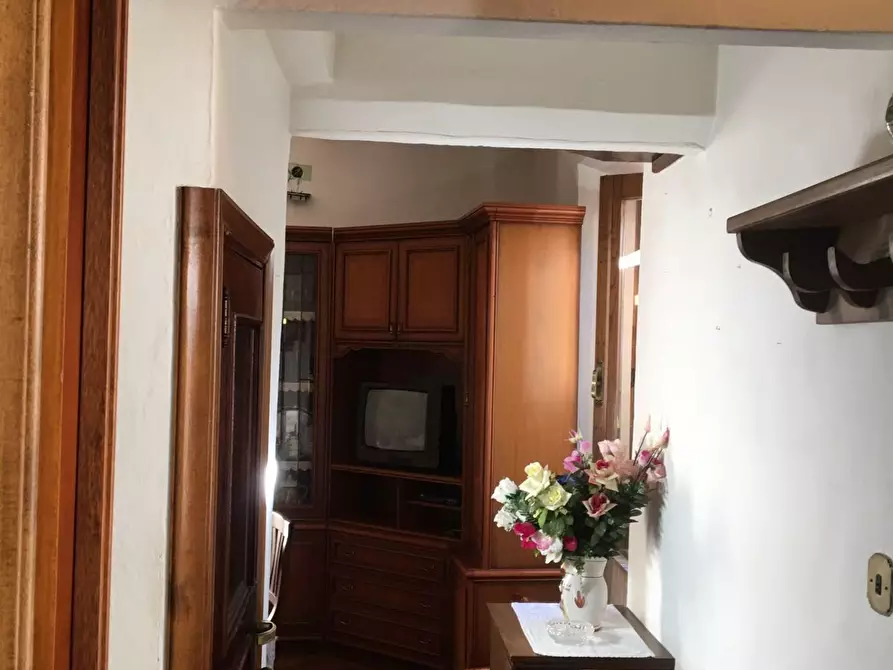 Immagine 6 di Appartamento in vendita  a Semproniano