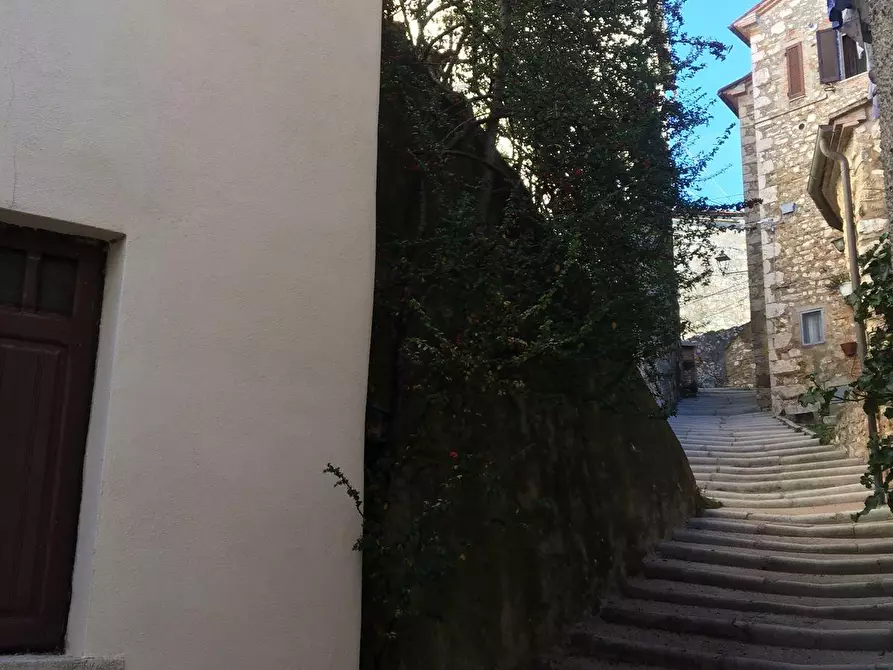 Immagine 28 di Appartamento in vendita  a Semproniano