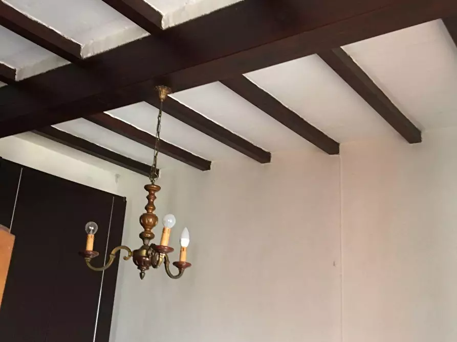 Immagine 20 di Appartamento in vendita  a Semproniano