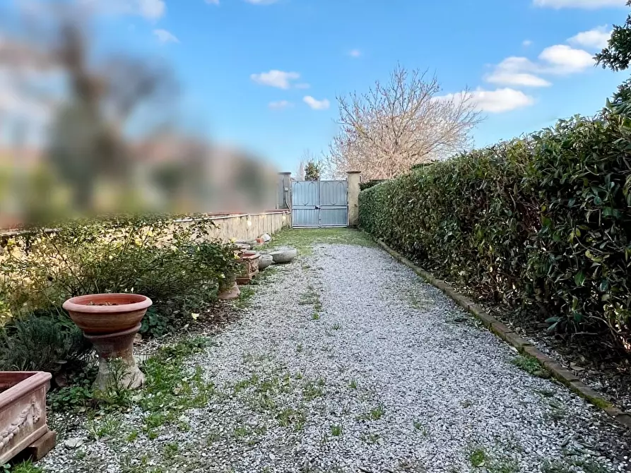 Immagine 11 di Casa semindipendente in vendita  a San Giuliano Terme