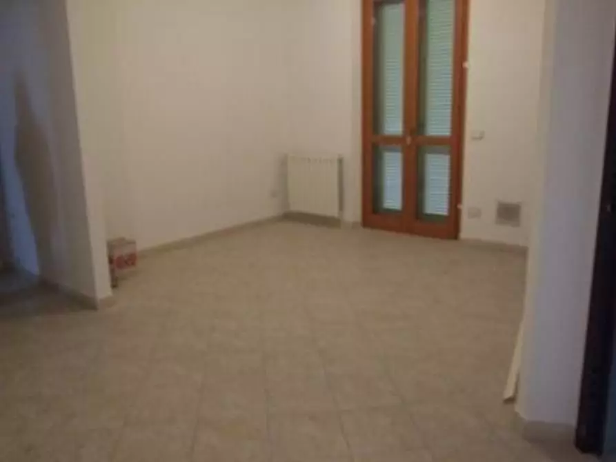 Immagine 6 di Mansarda in vendita  a Massa