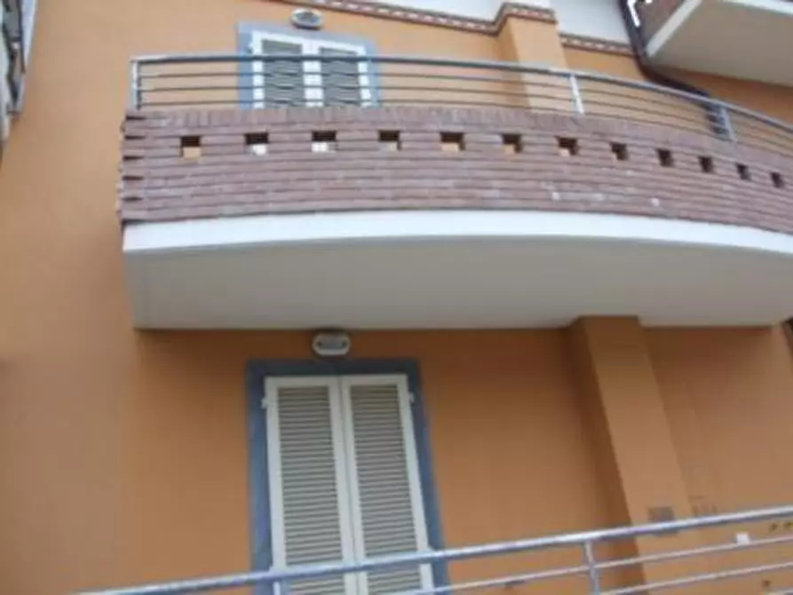 Immagine 3 di Mansarda in vendita  a Massa