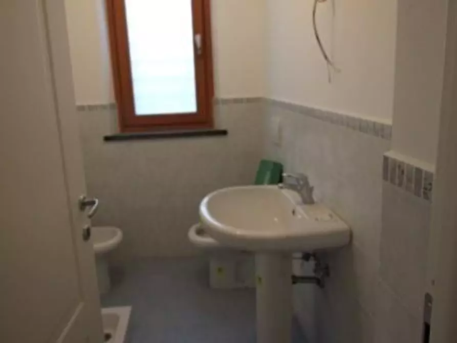 Immagine 5 di Mansarda in vendita  a Massa