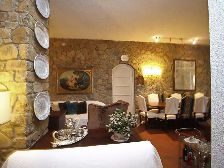 Immagine 5 di Porzione di casa in vendita  a Monteriggioni