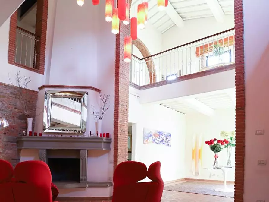 Immagine 62 di Rustico / casale in vendita  a Pisa