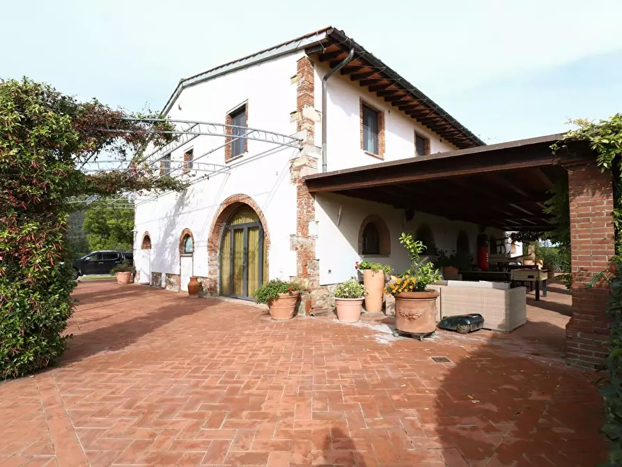 Immagine 44 di Rustico / casale in vendita  a Pisa