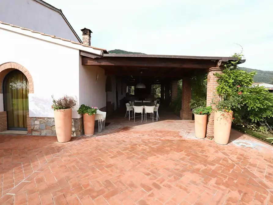 Immagine 37 di Rustico / casale in vendita  a Pisa