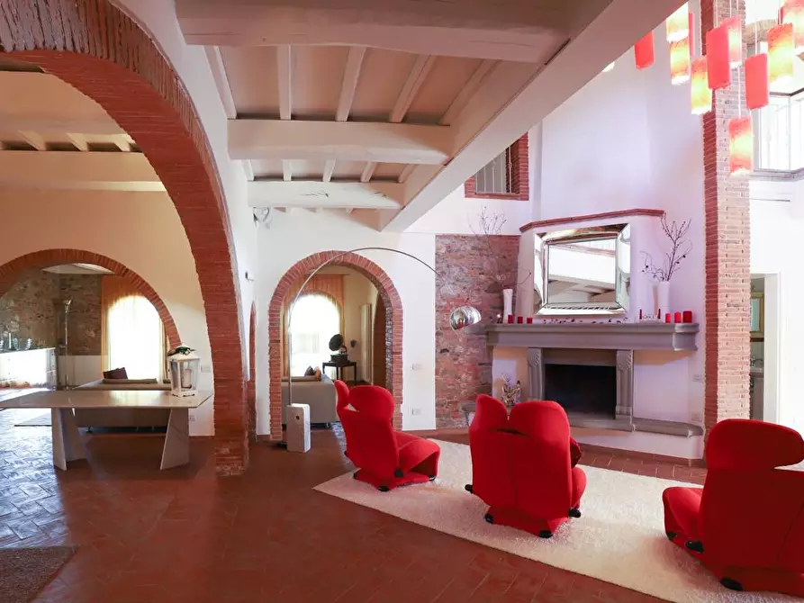 Immagine 78 di Rustico / casale in vendita  a Pisa