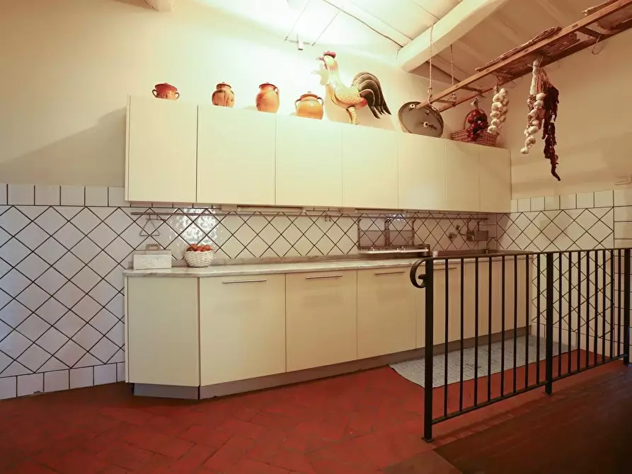 Immagine 55 di Rustico / casale in vendita  a Pisa