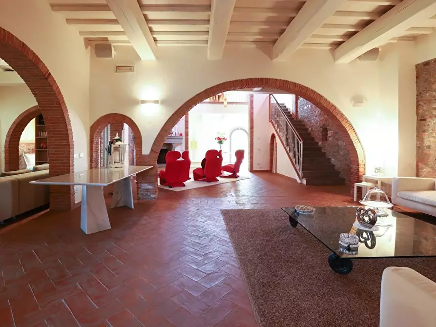 Immagine 57 di Rustico / casale in vendita  a Pisa