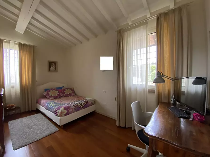 Immagine 24 di Casa colonica in vendita  a Montopoli In Val D'arno