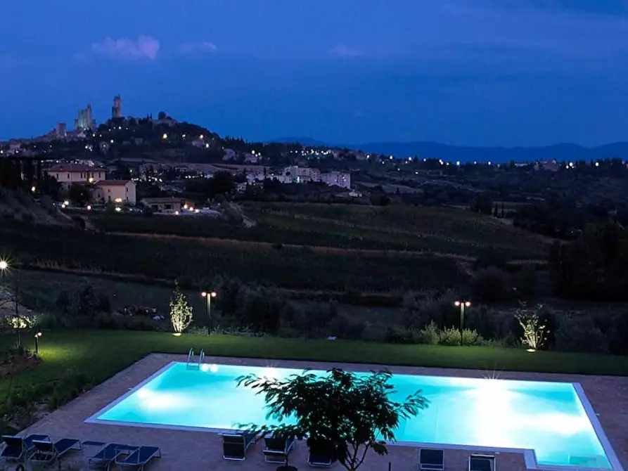 Immagine 32 di Albergo/B&B/Residence in vendita  a San Gimignano