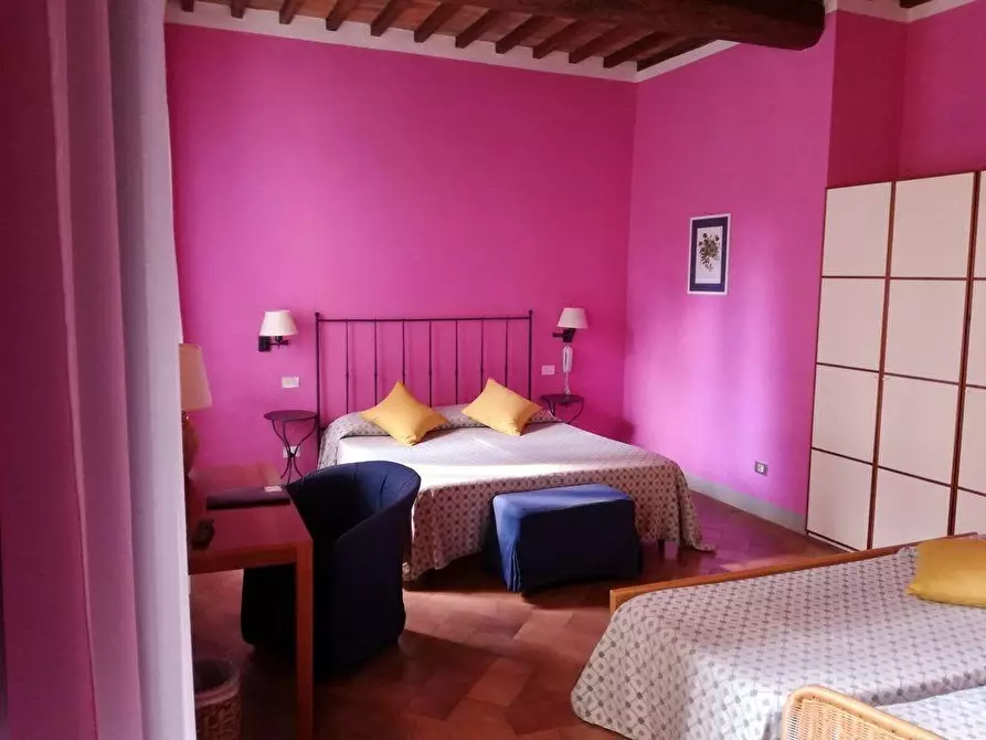 Immagine 23 di Albergo/B&B/Residence in vendita  a San Gimignano