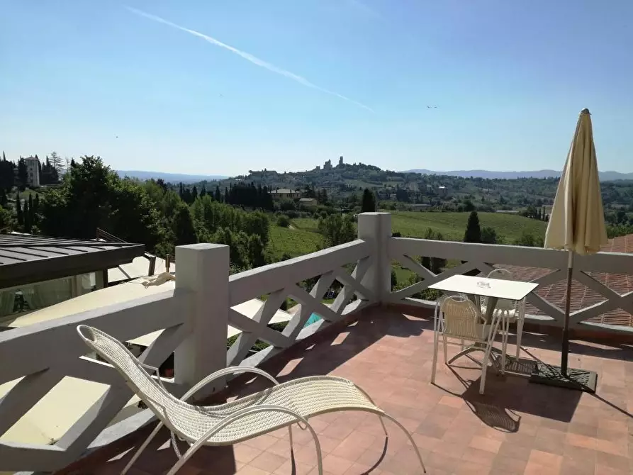 Immagine 9 di Albergo/B&B/Residence in vendita  a San Gimignano