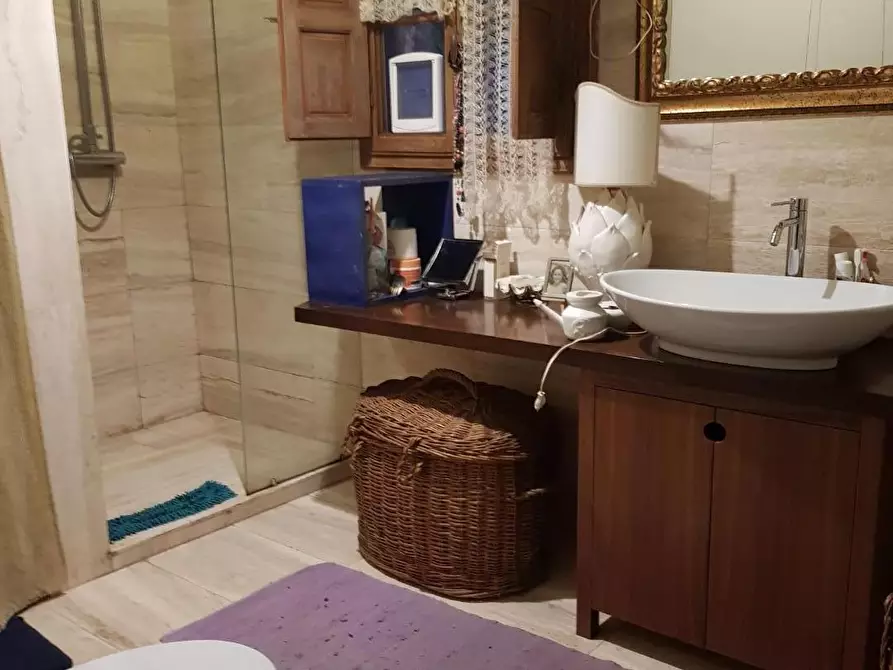 Immagine 9 di Rustico / casale in vendita  a Calci