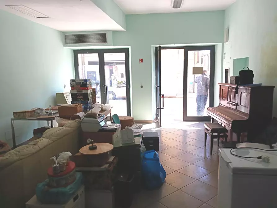 Immagine 1 di Locale commerciale in affitto  a San Giuliano Terme