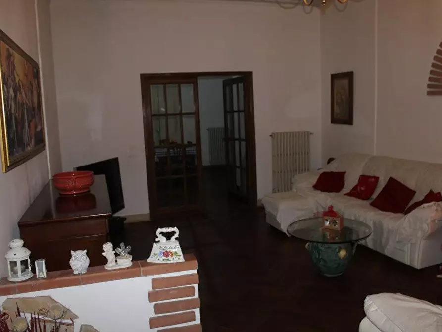 Immagine 7 di Appartamento in vendita  a Cecina