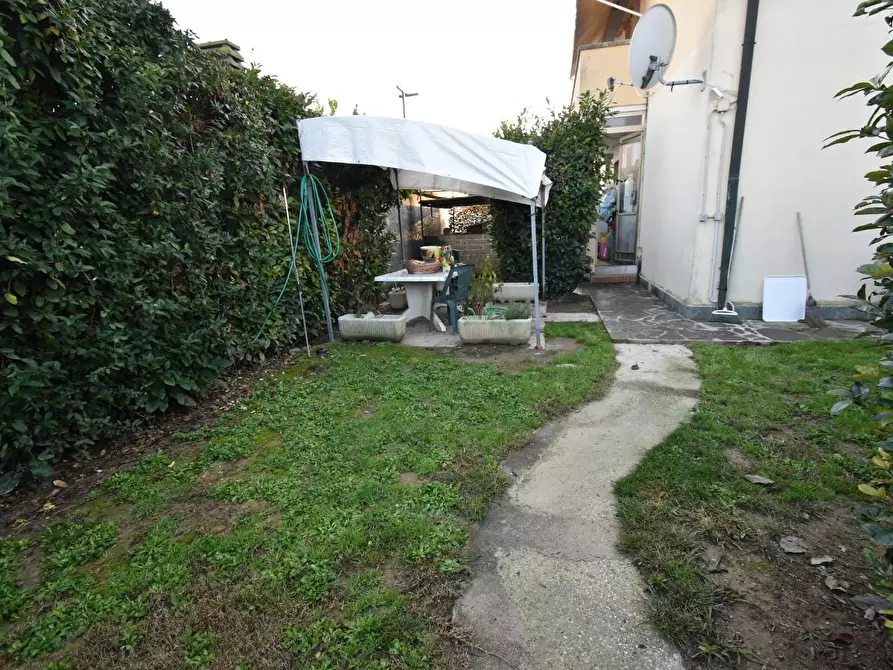 Immagine 20 di Appartamento in vendita  a Vecchiano