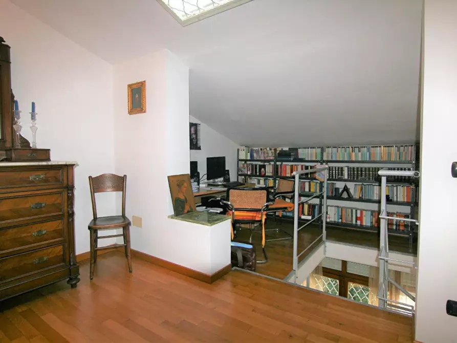 Immagine 20 di Appartamento in vendita  a Carrara