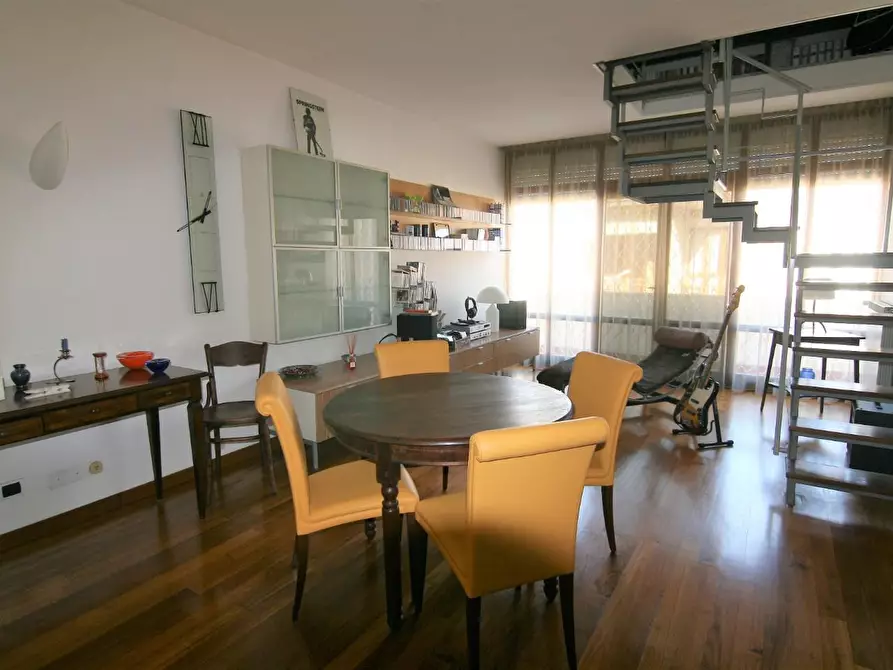 Immagine 3 di Appartamento in vendita  a Carrara