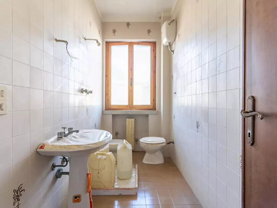 Immagine 41 di Appartamento in vendita  a Empoli