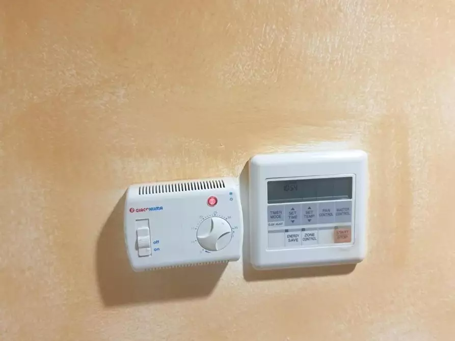 Immagine 6 di Ufficio in vendita  a Peccioli