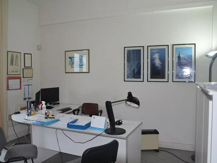 Immagine 3 di Ufficio in vendita  a San Giuliano Terme
