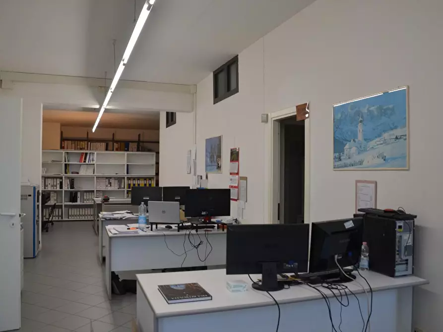 Immagine 4 di Ufficio in vendita  a San Giuliano Terme