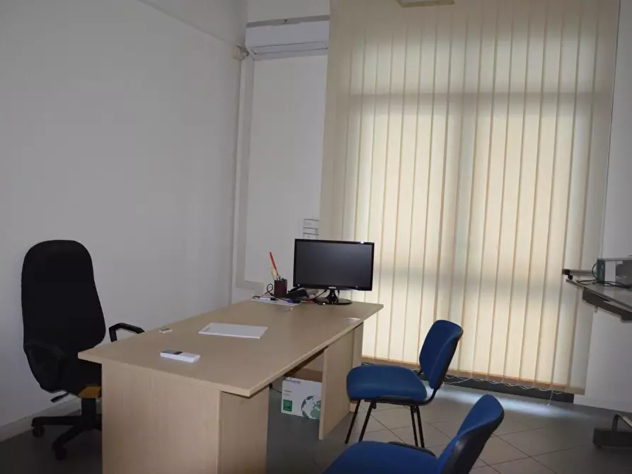 Immagine 6 di Ufficio in vendita  a San Giuliano Terme