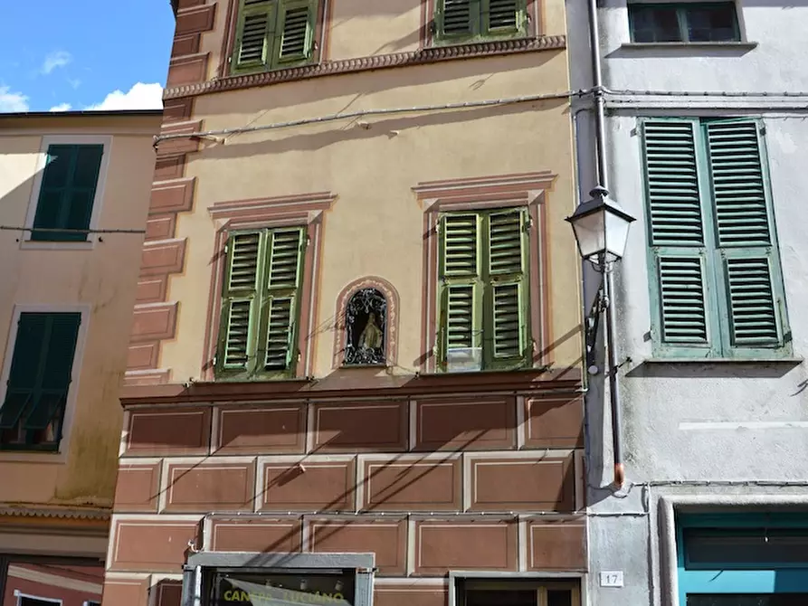 Immagine 4 di Palazzo in vendita  a Varese Ligure