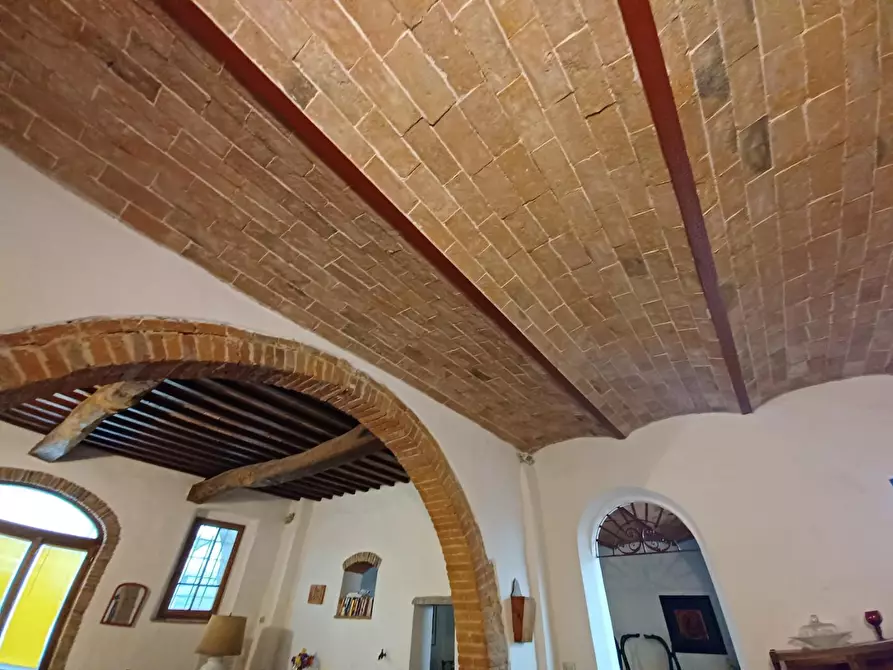 Immagine 7 di Casa colonica in vendita  a Vinci