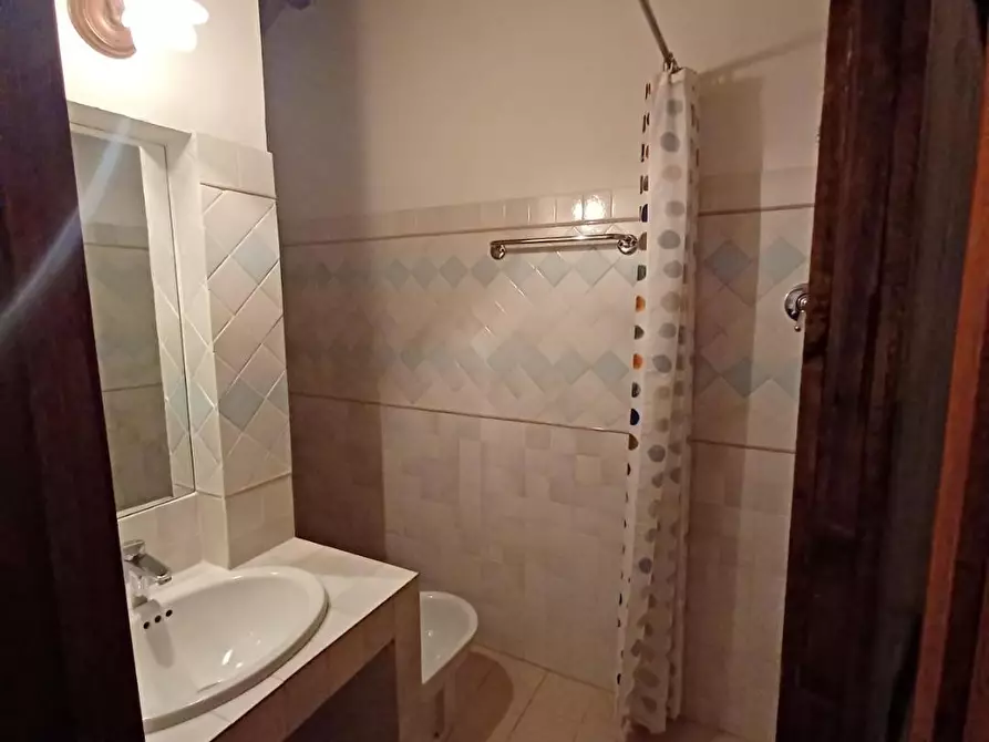 Immagine 34 di Casa colonica in vendita  a Vinci