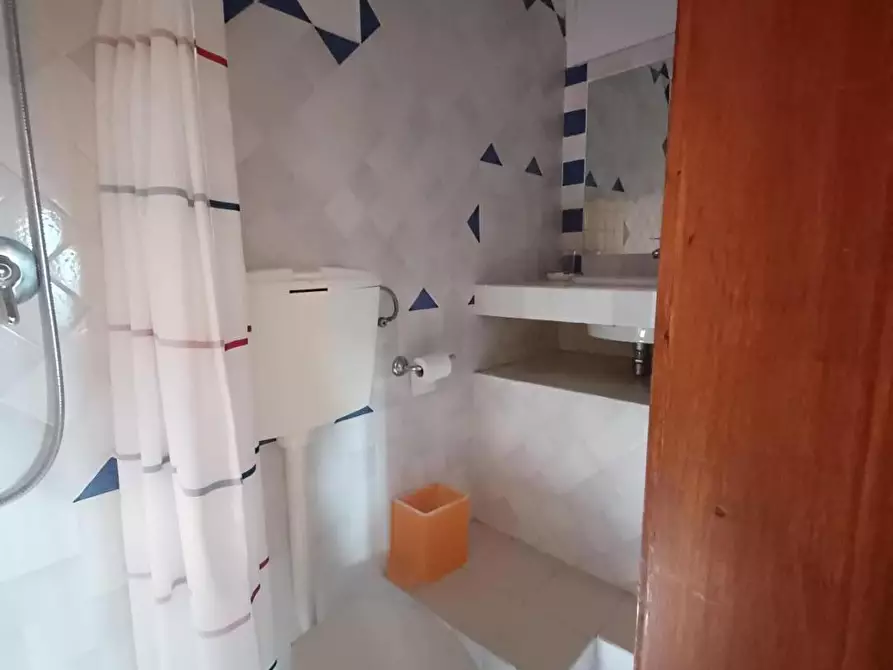 Immagine 25 di Casa colonica in vendita  a Vinci