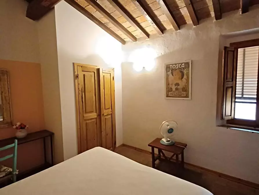 Immagine 44 di Casa colonica in vendita  a Vinci