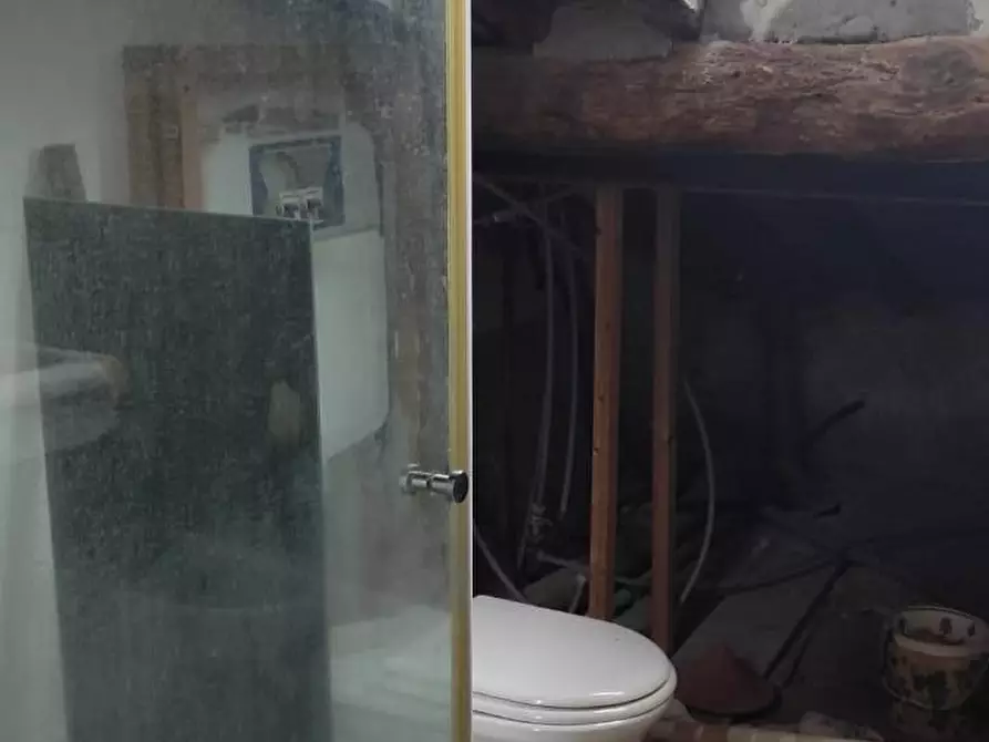 Immagine 19 di Appartamento in vendita  a Carrara