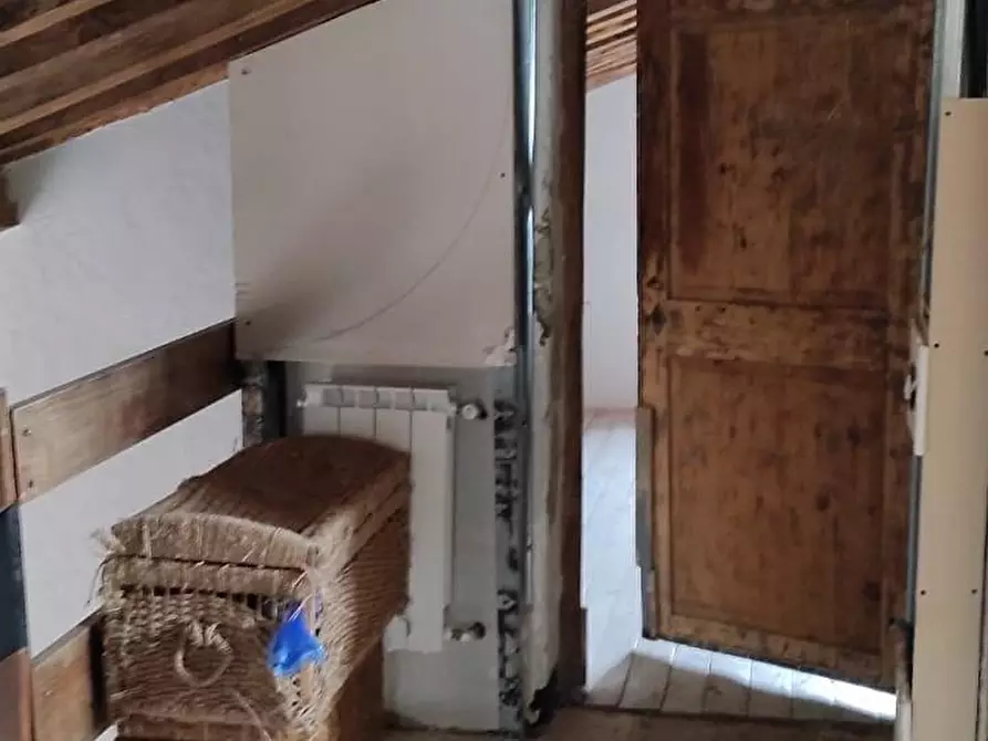 Immagine 17 di Appartamento in vendita  a Carrara